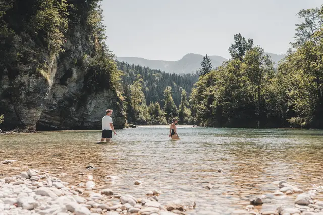 Flussbaden entlang des Ybbstalradweges | Foto: Niederösterreich Werbung/Gerald Demolsky