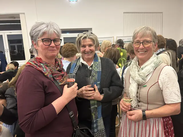Anna Penauer, Anni Hartl und Annemarie Raser sind schon gespannt auf die Projekte im Jahr der Bäuerin 2026. | Foto: Die Bäuerinnen