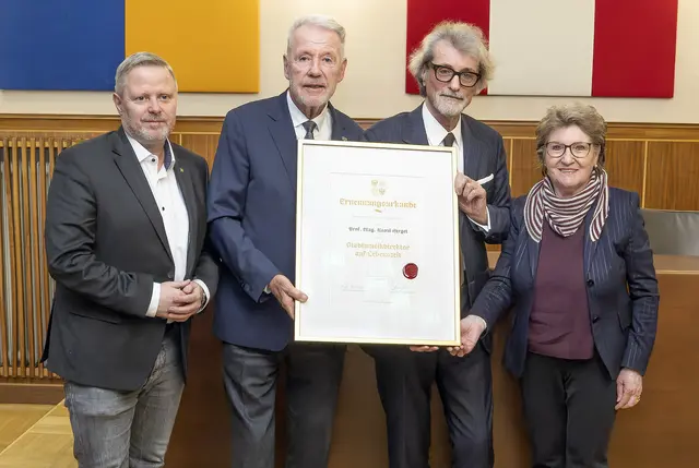 Zweiter Vizebürgermeister LAbg. Rainer Spenger, Bürgermeister Klaus Schneeberger, Stadtmusikdirektor Raoul Herget und Erste Vizebürgermeisterin Erika Buchinger.
 | Foto: Stadt WRN, Weller