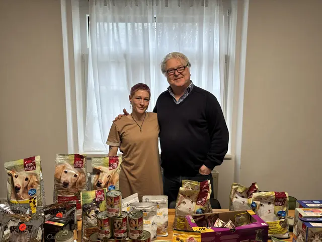 Die KPÖ-Sozialberaterin Alexandra Wagner und Michael Kollin von „Varm - the vegan Farm“ | Foto: MeinBezirk/Katrin Löschnig