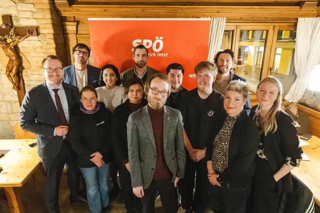 Anwesend waren auch mehrere Ehrengäste, darunter SPÖ-Landesparteichef LH-Stv. Philip Wohlgemuth (l.), Klubobfrau Elisabeth Fleischanderl (r.) und BR Daniel Schmid. | Foto: SPÖ