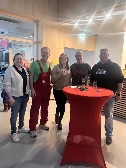 Kinderfreunde Landesgeschäftsführerin Anna Sophie Prünner, Bürgermeister Martin Mitteregger, Vizebürgermeisterin Laura Moser, Feuerwehrkommandant Bernhard Kern und Markus Löffler. | Foto: Gemeinde Pöttsching