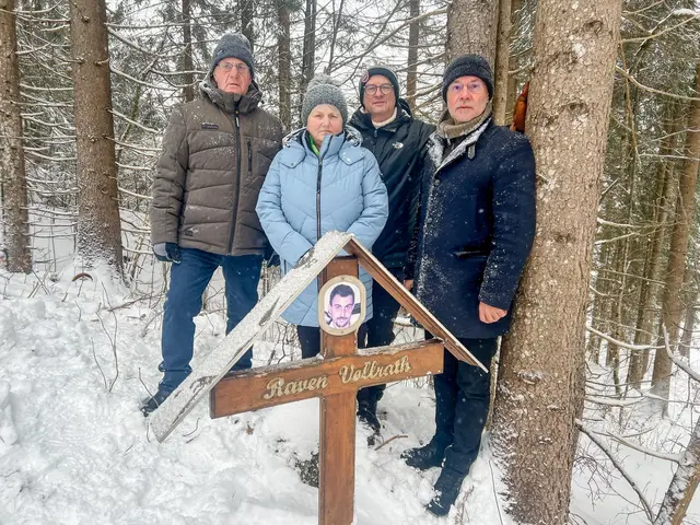 Die Tiroler Alpen als Kulisse eines Verbrechens: Die ORF-Dokureihe „Landverbrechen“ rückt mit „Tod im Skigebiet“ einen aufsehenerregenden Mordfall aus dem Tannheimer Tal in den Fokus. | Foto: ORF/DMG Film
