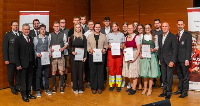 So viele jungen Menschen sind beim Neujahrsempfang befördert worden. | Foto: Petru Rimovetz