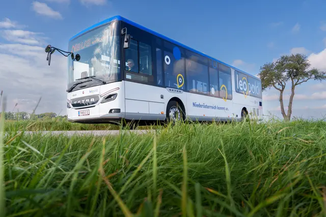 Der LEOpoldi-Bus. Sein Takt wurde nachjustiert.

  | Foto: NÖVOG, Bollwein