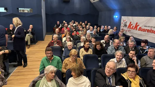 Sehr gut besuchte Lesung. | Foto: Zezula