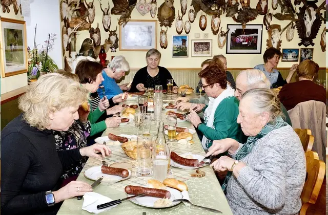 Die Seniorenbund Granitztal bei einem gemütlichem Beisammensein im Gasthaus Gerster auf der Grutschen. | Foto: Adi Allesch