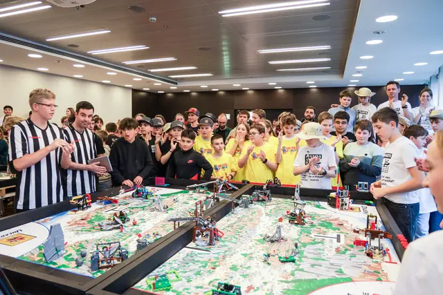 Das Finale beim diesjährigen Regionalwettbewerb der FLL | Foto: BFI Tirol/Andi Filzwieser