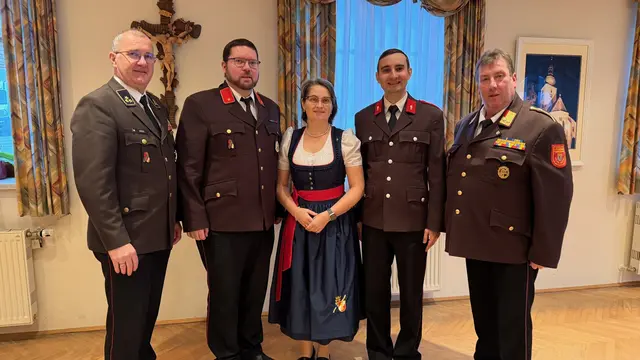 Großschönau: Gerhard Weigl, Andreas Weigl, Bgm. Elisabeth Wachter, Bernhard Weigl-Pollack, Herbert Schagginger | Foto: Anton Grünstäudl