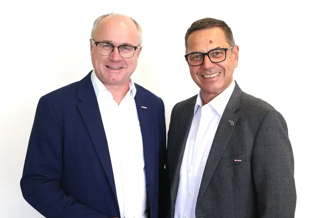 WKO-Obmann Günther Baschinger (l.) mit WKO-Leiter Hans Moser (r.). | Foto: Maringer