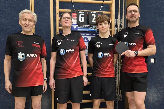 4.Klasse von links; Heinz Lukaschek, Sonja Simlinger, Stefan Matz, Markus Matz