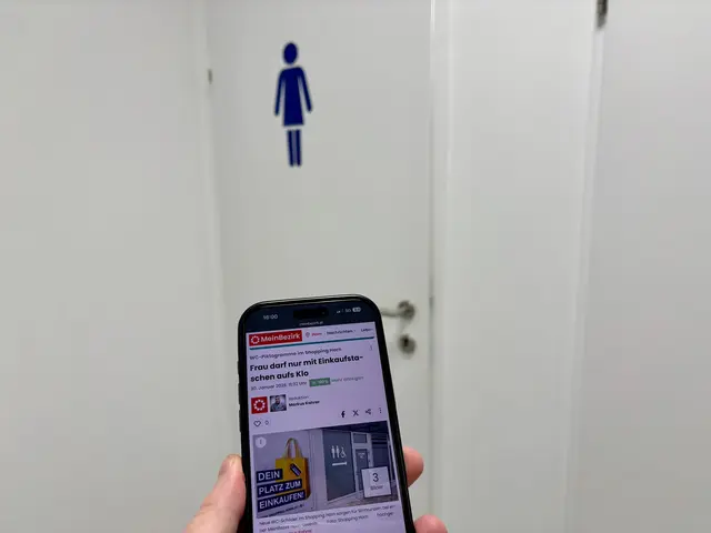 Nach der von MeinBezirk Horn aufgegriffenen WC-Aufkleber-Meldung im Eingangsbereich wurde rasch reagiert. | Foto: Markus Kahrer