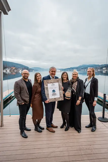 Freude über die Ehrung (v. l.): Thomas Nöres, Sandra Pichler, Günter Riedenbauer, Elisabeth Maier, Stefanie Langer und Viktoria Grossauer | Foto: Nova
