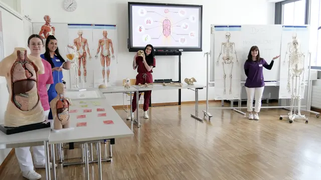 Die Organe des Körpers und die Terminologie wurden anschaulich vermittelt.  | Foto: BiZ Zams/Agentur Polak