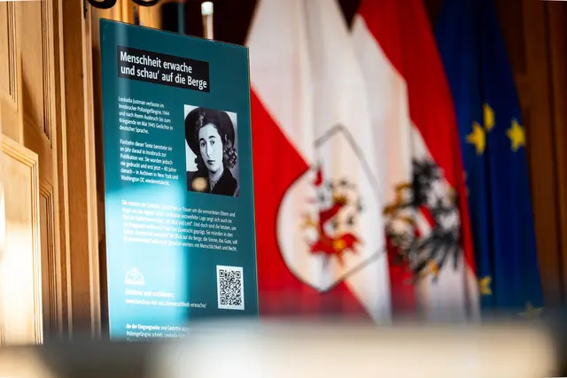 Die Gedichte von Leokadia Justman thematisieren das Leid um den Holocaust, zugleich richten sie einen optimistischen Blick auf ein friedlicheres Europa. | Foto: Land Tirol/Christanell