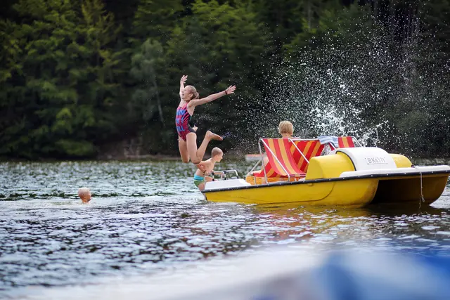 Badespaß am Stausee Ottenstein. | Foto: Waldviertel Tourismus, weinfranz