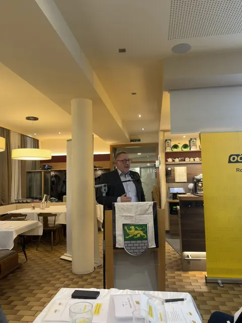 Bürgermeister Klaus Falkinger informierte über aktuelle Projekte in Kleinzell und gab einen Ausblick auf künftige Vorhaben. | Foto: OÖVP/Gierlinger