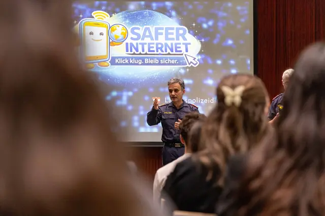 „Safer Internet“: ein Projekt der  Landespolizeidirektion Tirol (Landeskriminalamt, Bereich Kriminalprävention) mit Tirols Schulen | Foto: LPD Tirol/ Stephan Huter