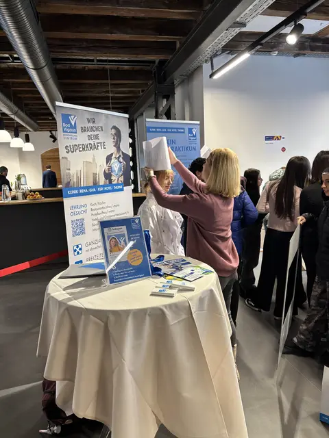 Regionale Firmen kennenlernen, die eigenen Talente testen und Kontakte für die Zukunft knüpfen. | Foto: MeinBezirk Salzburg