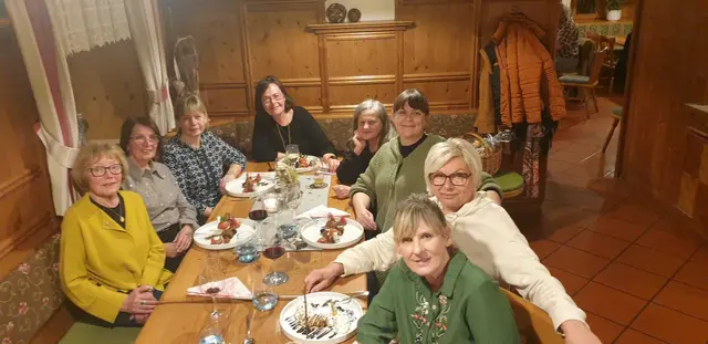 Das ganze Team der Bibliothek Lurnfeld | Foto: Privat