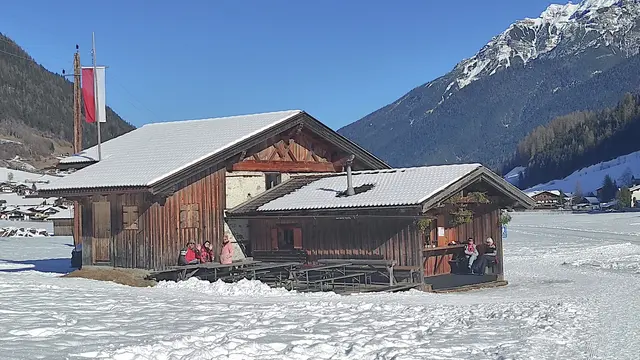 Einkehr in der Loipenhütte Auten | Foto: TBW Est. Stubai