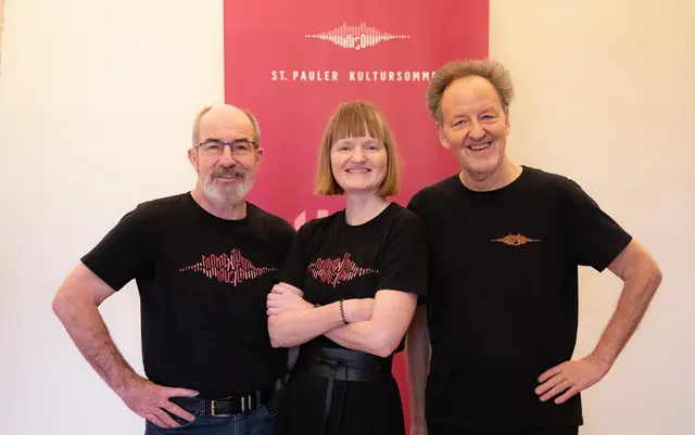 KUSO-Intendant Siegi Hoffmann (re.) mit Eva Rebernig, die in diesem Jahr von Christoph Warzilek die administrative Leitung des St. Pauler Kultursommers
übernommen hat. | Foto: KUSO