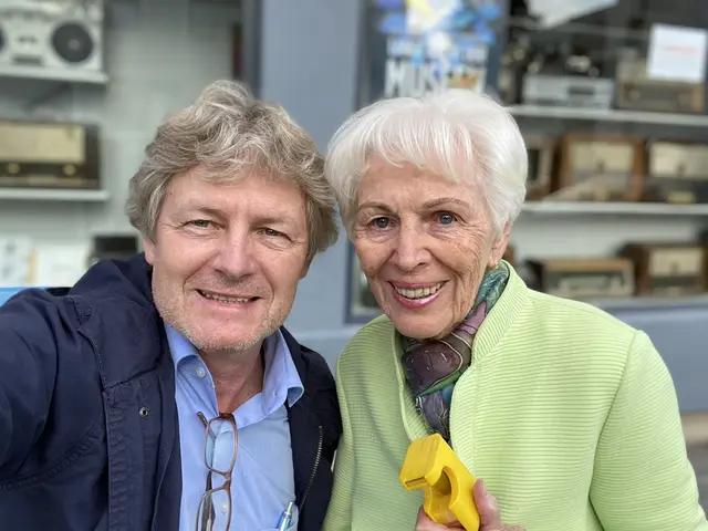 Nach dem Tod von Hans Schuchter im Jahr 2020 führen nun sein Sohn Richard Schuchter und seine Mutter Magdalena Schuchter das Museum in seinem Sinne weiter. | Foto: Richard Schuchter
