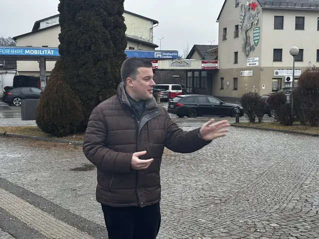Auch Johannes Gsaxner würdigte dieses besondere Werk der Erinnerungskultur. | Foto: Laura Jung