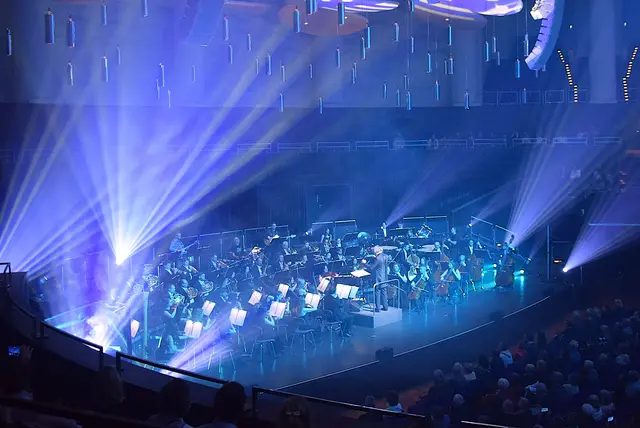 Premiere im Konzerthaus 'Kuppelsaal' in Hannover mit Lichteffekten, Tanz, Musik und Gesang begeisterte über 2.500 Besucher. | Foto: Da Capo