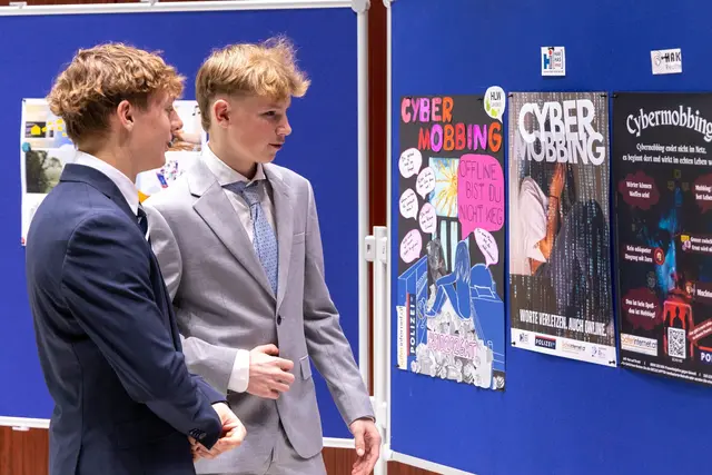 „Safer Internet“: ein Projekt der  Landespolizeidirektion Tirol (Landeskriminalamt, Bereich Kriminalprävention) mit Tirols Schulen | Foto: LPD Tirol/ Stephan Huter