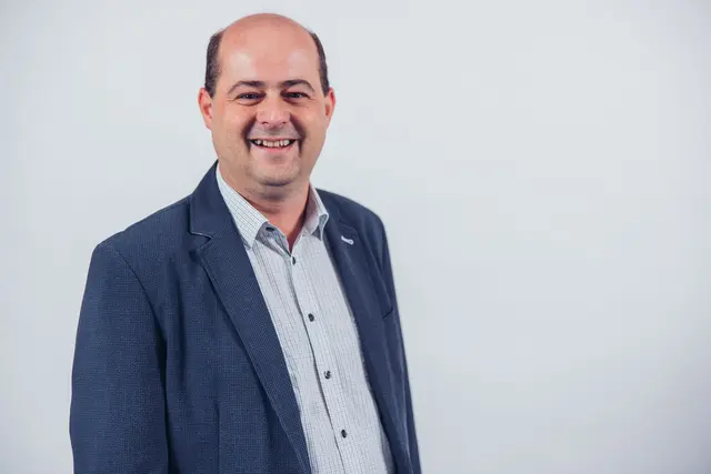 Bürgermeister Andreas Stuhlberger freut sich über das neue Bildungszentrum für Schalchen. | Foto: Gemeinde Schalchen