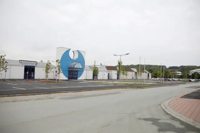 Fast 4 Millionen Euro flossen in Investitionen in die Inform Events in Oberwart.. Laut SPÖ müssen Messezentrum, StarJump und Bürgermeister Georg Rosner nun liefern. | Foto: SPÖ