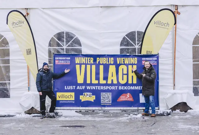 Stadtmarketing-Geschäftsführer Pierre Bechler (rechts) und Organisator Marcus Mitzner haben alles vorbereitet, damit das Winter-Public-Viewing im beheizten Zelt auf dem Hans-Gasser-Patz am Samstag starten kann. | Foto: Marta Gillner/Stadtmarketing