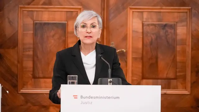 Justizministerin Anna Sporrer (SPÖ)arbeitet an einem "modernen und gerechten" Ehe- und Scheidungsrecht. | Foto: Andreas Pölzl/MeinBezirk