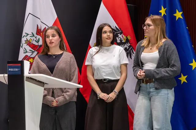 „Safer Internet“: ein Projekt der  Landespolizeidirektion Tirol (Landeskriminalamt, Bereich Kriminalprävention) mit Tirols Schulen | Foto: LPD Tirol/ Stephan Huter