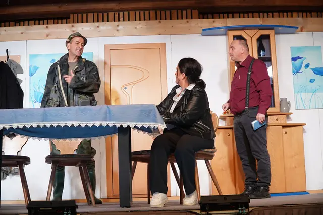 Gespielt wird unter der Regie von Siegfried Gönitzer. Er kennt und liest zahlreiche Stücke und dann wird ausgewählt, welches jeweils zur TMR passt. | Foto: TMR