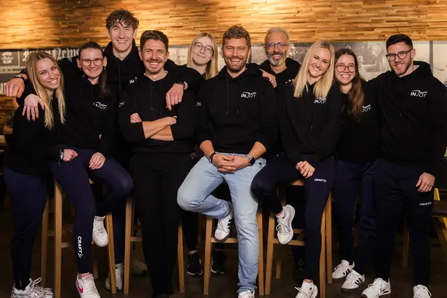 Das motivierte und dynamische INJOY-Team rund um die beiden Brüder Simon und Florian Taugwalder, die seit 2006 in der Fitnessbranche tätig sind, freut sich auf Ihren Besuch. | Foto: INJOY Ried