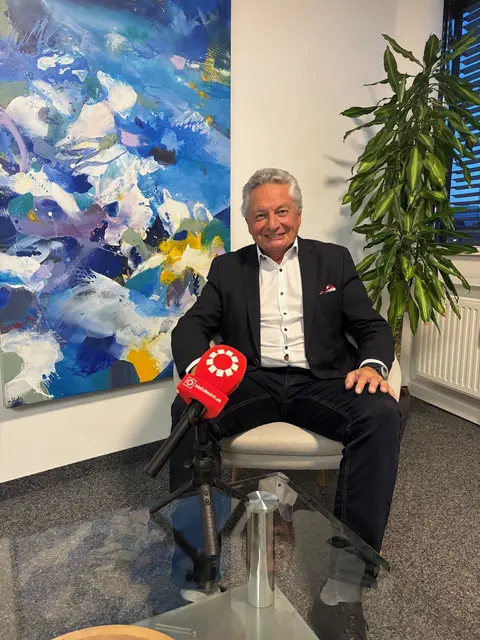 Jurist Hans Rathgeb im Gespräch mit MeinBezirk Salzburg | Foto: MeinBezirk Michael Kretz