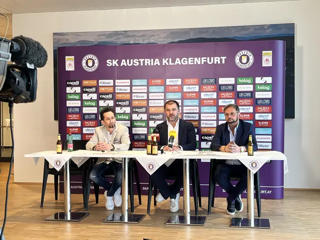 "Ich gehe davon aus, dass wir an sich ausfinanziert sind, auch in Hinsicht auf die Altlasten", sagt Zeljko Karajica. | Foto: MeinBezirk.at/Michael Kurz