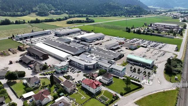 Der Firmensitz der Springer Maschinenfabrik in Friesach - das Unternehmen ist weltweit tätig. | Foto: Springer Maschinenfabrik