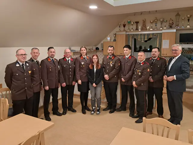 Dietmar Überraker, Mag. Josef Blüml, Jürgen Überraker, Albert Höfler, Ing. Tanja Berger, Nadine Gehringer, Christian Lendl, Leon Lendl, Christian Rosner, Alexander Werner, Mag. Alfred Riedl | Foto: Matthias Berger