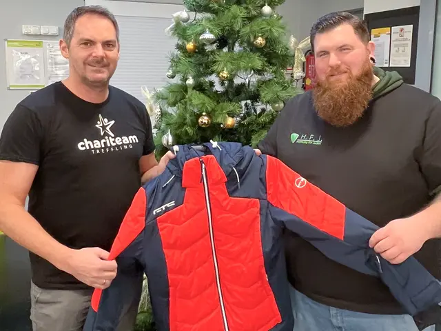 Obmann Klaus Mühlberghuber (l.), Obmann Daniel Heimerl (Hoffnung für Jeden).
 | Foto: chariteam.at