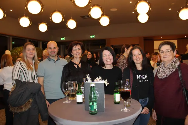 Zahlreiche Lehrerinnen und Lehrer sowie ehemalige Lehrkräfte besuchten die WimmerPOP Session. | Foto: Anika Paul