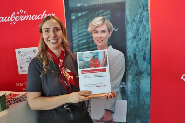 Nathalie Wagner von Saubermacher machte auf den Lehrberuf Entsorgungs- und Recyclingfachkraft aufmerksam. Nur wenige Unternehmen dürfen  in diesem Lehrberuf ausbilden, darunter Saubermacher in Premstätten. "In diesem Beruf bekommt man Einblick in die gesamte Abfallwirtschaft", sagte die Expertin.