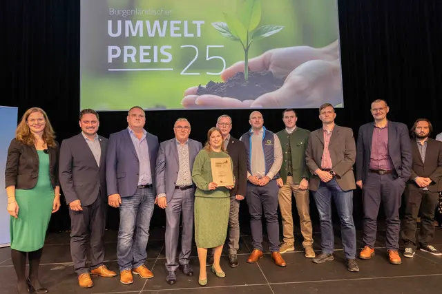 Burgenlandweit 2. Platz: Den Umweltpreis der Landesregierung übernahm eine Abordnung der Energiegemeinschaft Unterfrauenhaid. | Foto: Landesmedienservice