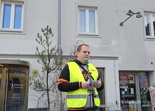 Stefan Kraus, Pflegeassistent, Caritas