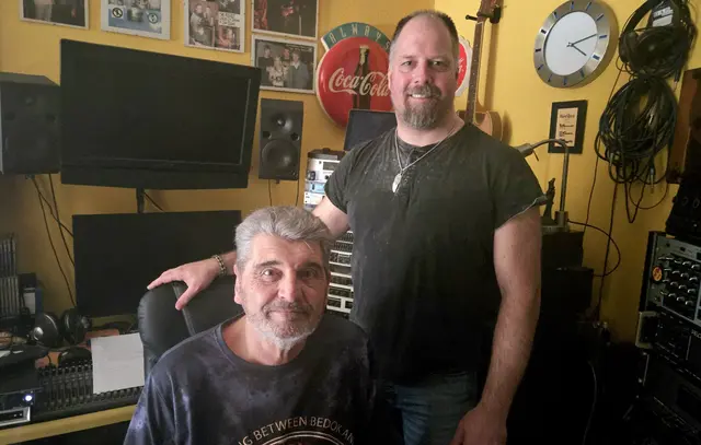 Georg Ragyoczy &amp; Mike Vingx