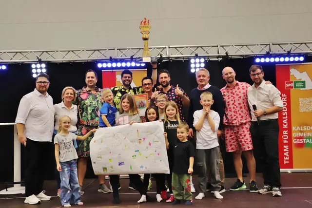 In der letzten Spielrunde holten die Frechen Früchtchen auf und sicherten sich Wanderpokal und Kinderzeichnung. | Foto: Edith Ertl
