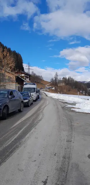Nichts ging mehr am ersten Feber-Sonntag auf der Gemeindestraße durch Nösslach. | Foto: Gemeinde Gries