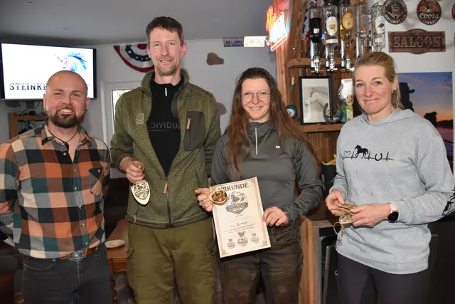 5. Rappottenstein 1 mit Christoph Weixlberger und Julia Rauch. 1. Steinkellnergut Ski-Jöring. | Foto: Zinterhof